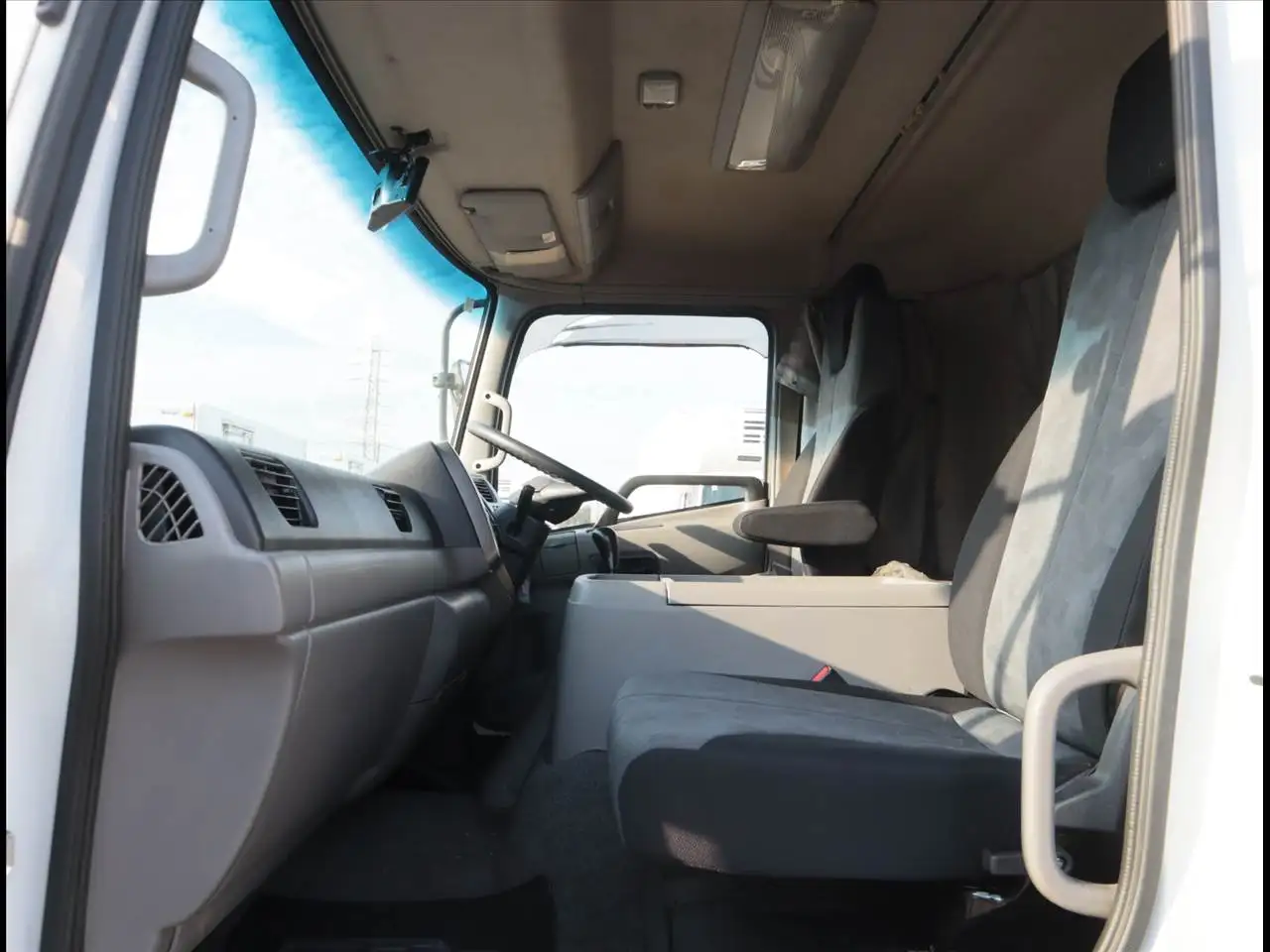 日産UD コンドル 中型/増トン ウイング ベッド TKG-MK38Lの中古トラック画像12