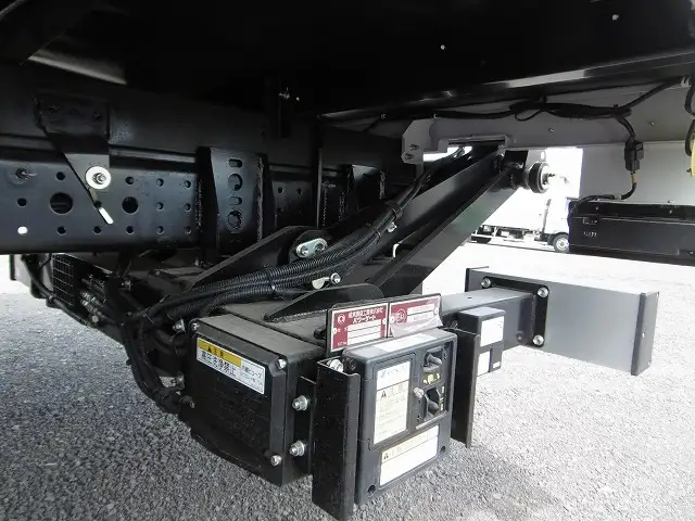 三菱 キャンター 小型 アルミバン パワーゲート サイドドアの中古トラック画像18