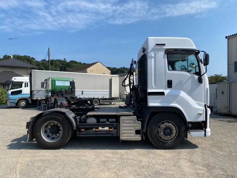 いすゞ ギガ 大型 トラクター ハイルーフ 1デフの中古トラック画像4