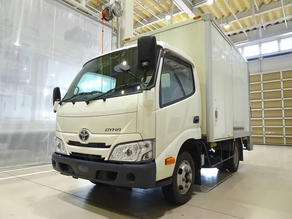 トヨタ ダイナ 小型 アルミバン 10尺