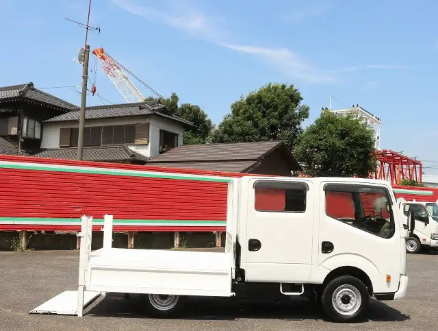 日産 アトラス 小型 平ボディ Wキャブ パワーゲートの中古トラック画像6