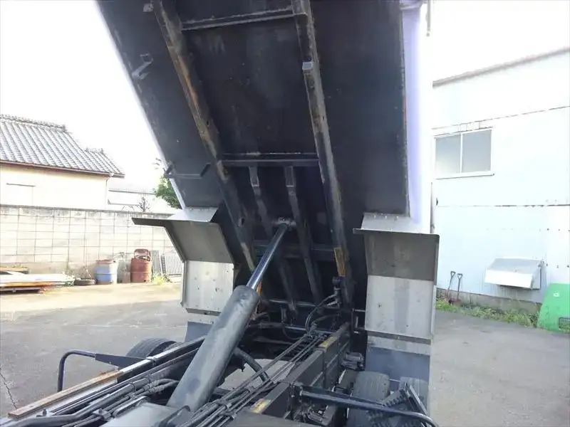 三菱 ファイター 中型/増トン パッカー車 巻き込み式 回転ダンプ式の中古トラック画像16