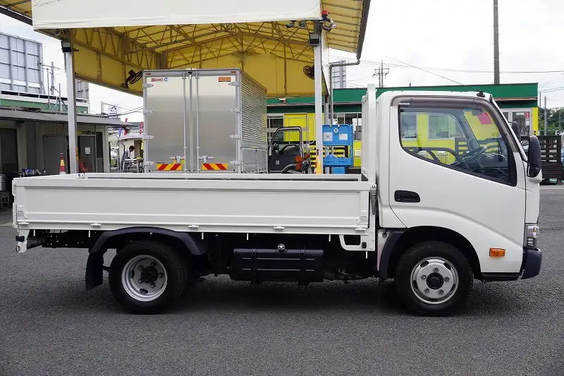 日野 デュトロ 小型 平ボディ TKG-XZU605M H29の中古トラック画像3