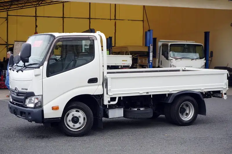 日野 デュトロ 小型 平ボディ TKG-XZU605M H29 の中古トラック【車両No.196390】