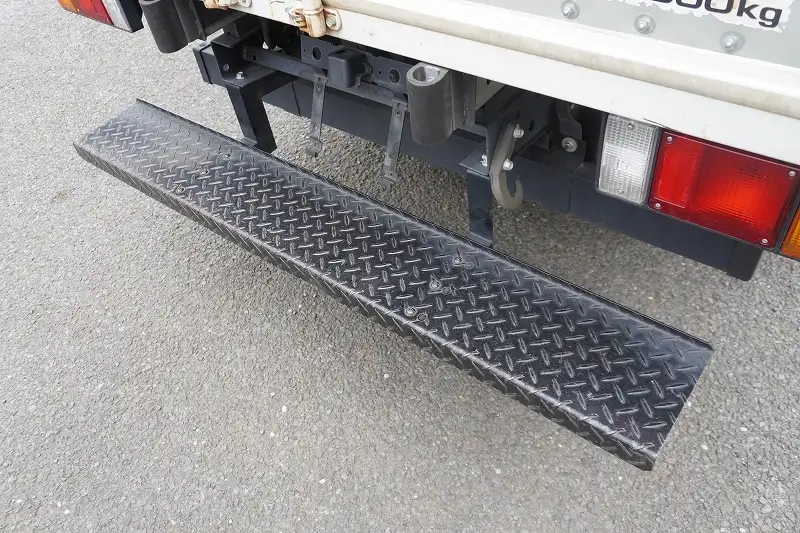 いすゞ エルフ 小型 アルミバン サイドドア TPG-NLR85ANの中古トラック画像8