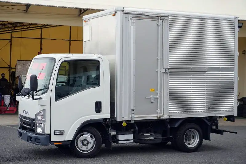 いすゞ エルフ 小型 アルミバン サイドドア TPG-NLR85AN の中古トラック【車両No.196396】