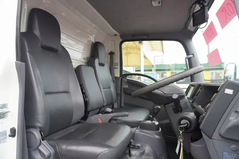 いすゞ エルフ 小型 アルミバン サイドドア TPG-NLR85ANの中古トラック画像11