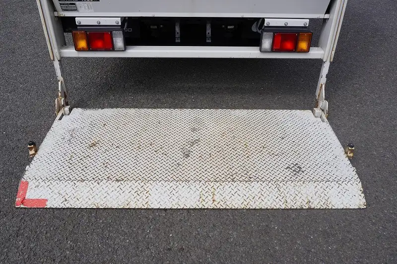 いすゞ エルフ 小型 アルミバン パワーゲート サイドドアの中古トラック画像8