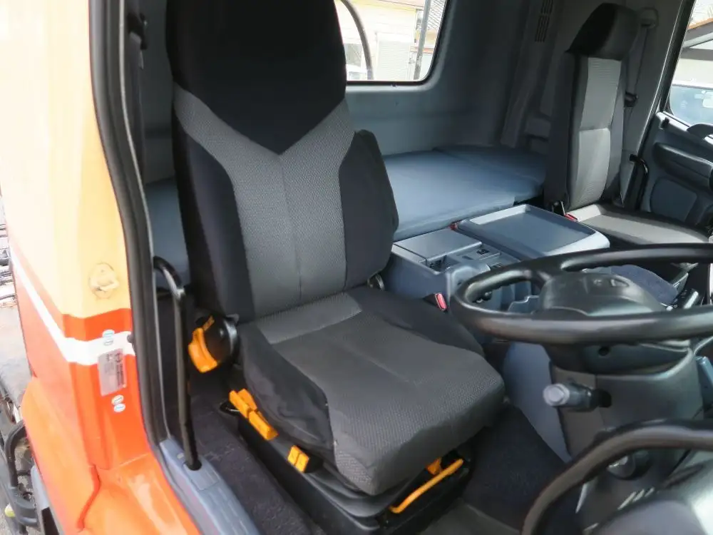 日野 プロフィア 大型 トラクター 1デフ エアサスの中古トラック画像12