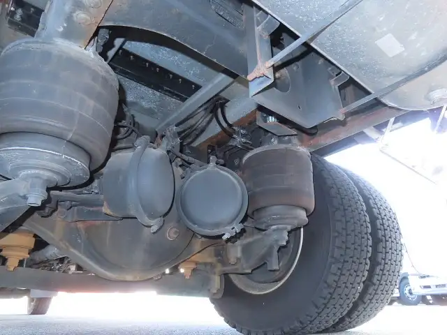 日野 レンジャー 中型/増トン ウイング エアサス ベッドの中古トラック画像18