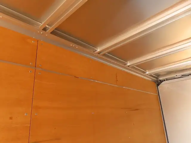 日野 レンジャー 中型/増トン ウイング エアサス ベッドの中古トラック画像7