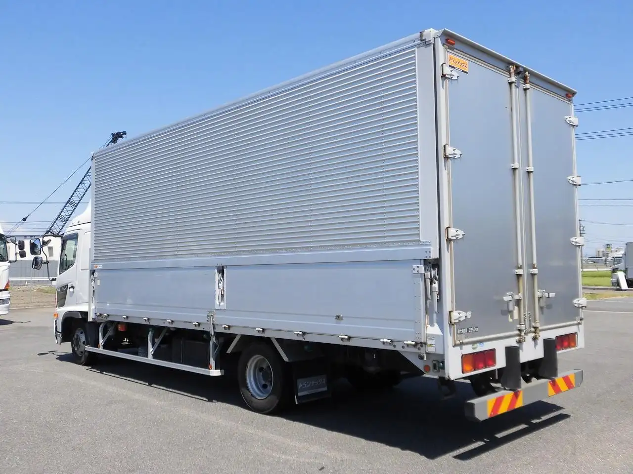 日野 レンジャー 中型/増トン ウイング エアサス ベッドの中古トラック画像6