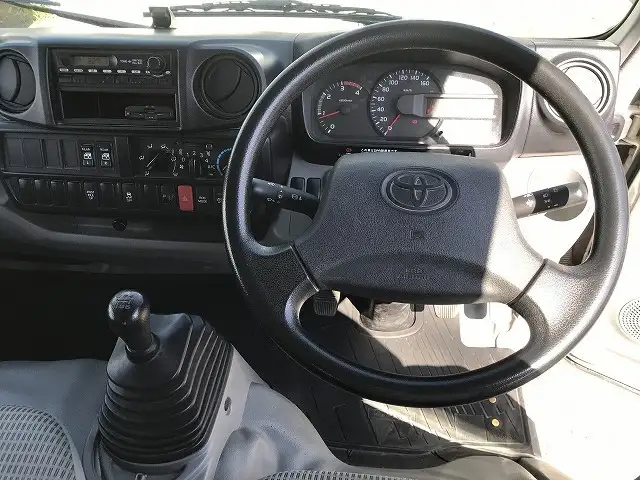 トヨタ ダイナ 小型 平ボディ Wキャブ 床鉄板の中古トラック画像10