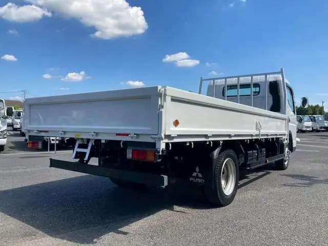 三菱 キャンター 小型 平ボディ H26の中古トラック画像3