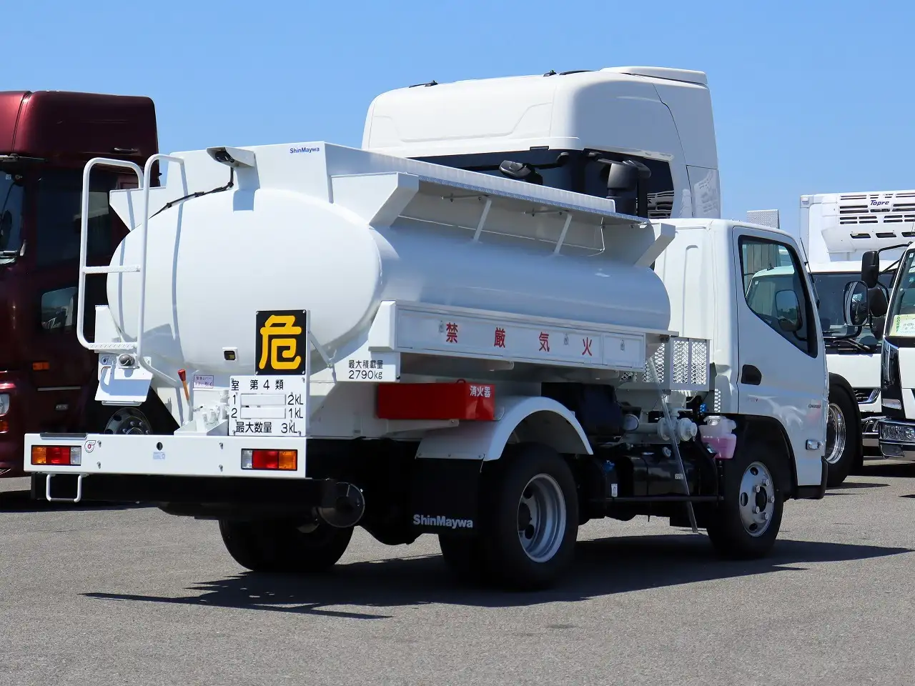 三菱 キャンター 小型 タンク車 ローリー 2RG-FEAV0の中古トラック画像2