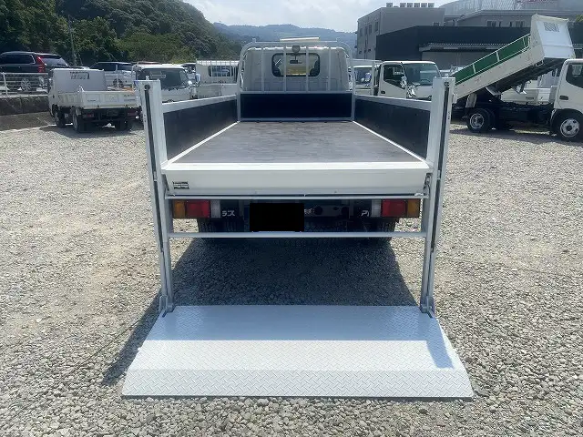 日産 アトラス 小型 平ボディ パワーゲート KK-AKR66LRの中古トラック画像8