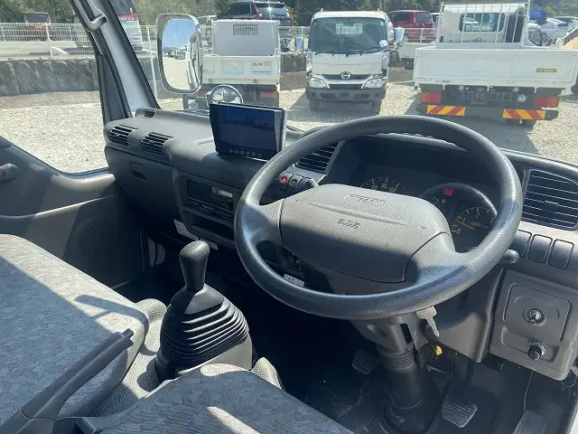 日産 アトラス 小型 平ボディ パワーゲート KK-AKR66LRの中古トラック画像11