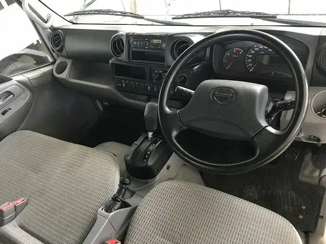 日野 デュトロ 小型 平ボディ パワーゲート TKG-XZC645Mの中古トラック画像13