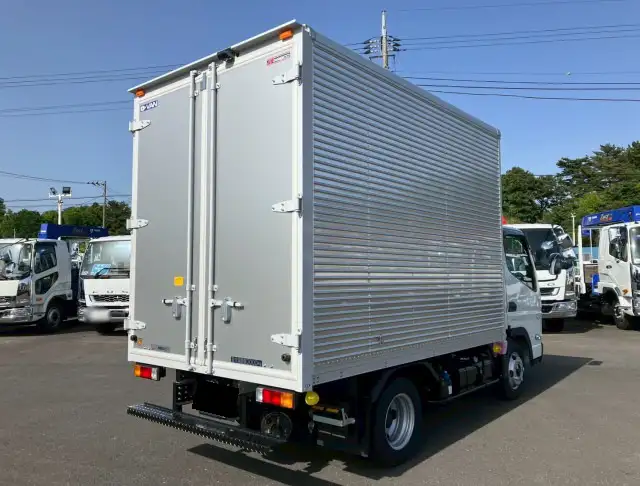 三菱 キャンター 小型 アルミバン 2RG-FBA20 R7の中古トラック画像2