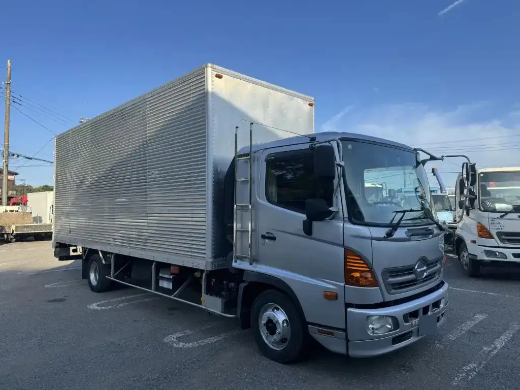 日野 レンジャー 中型/増トン アルミバン センターローラー ベッドの中古トラック画像2