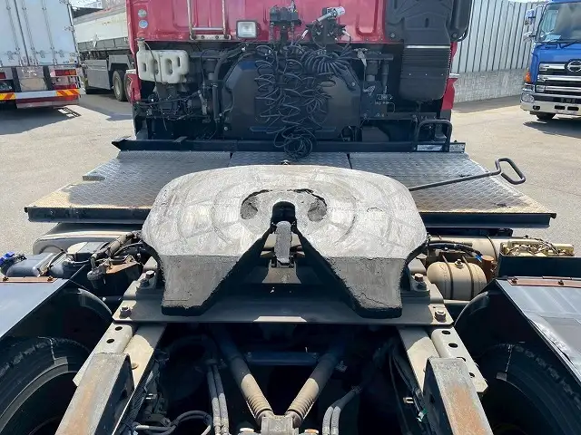 いすゞ ギガ 大型 トラクター ハイルーフ 1デフの中古トラック画像8