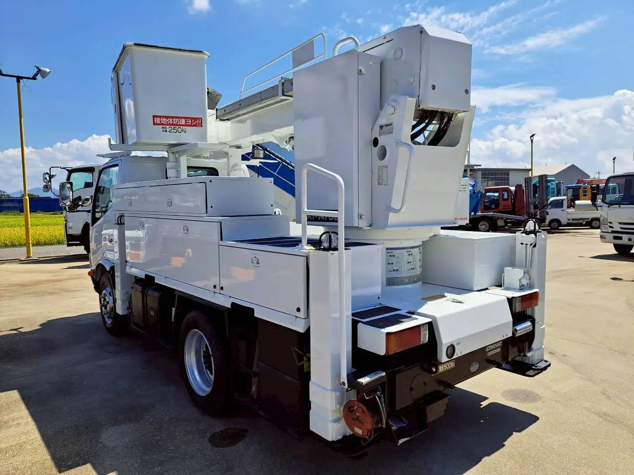 トヨタ ダイナ 小型 高所・建柱車 高所作業車 BDG-XZU354Hの中古トラック画像5