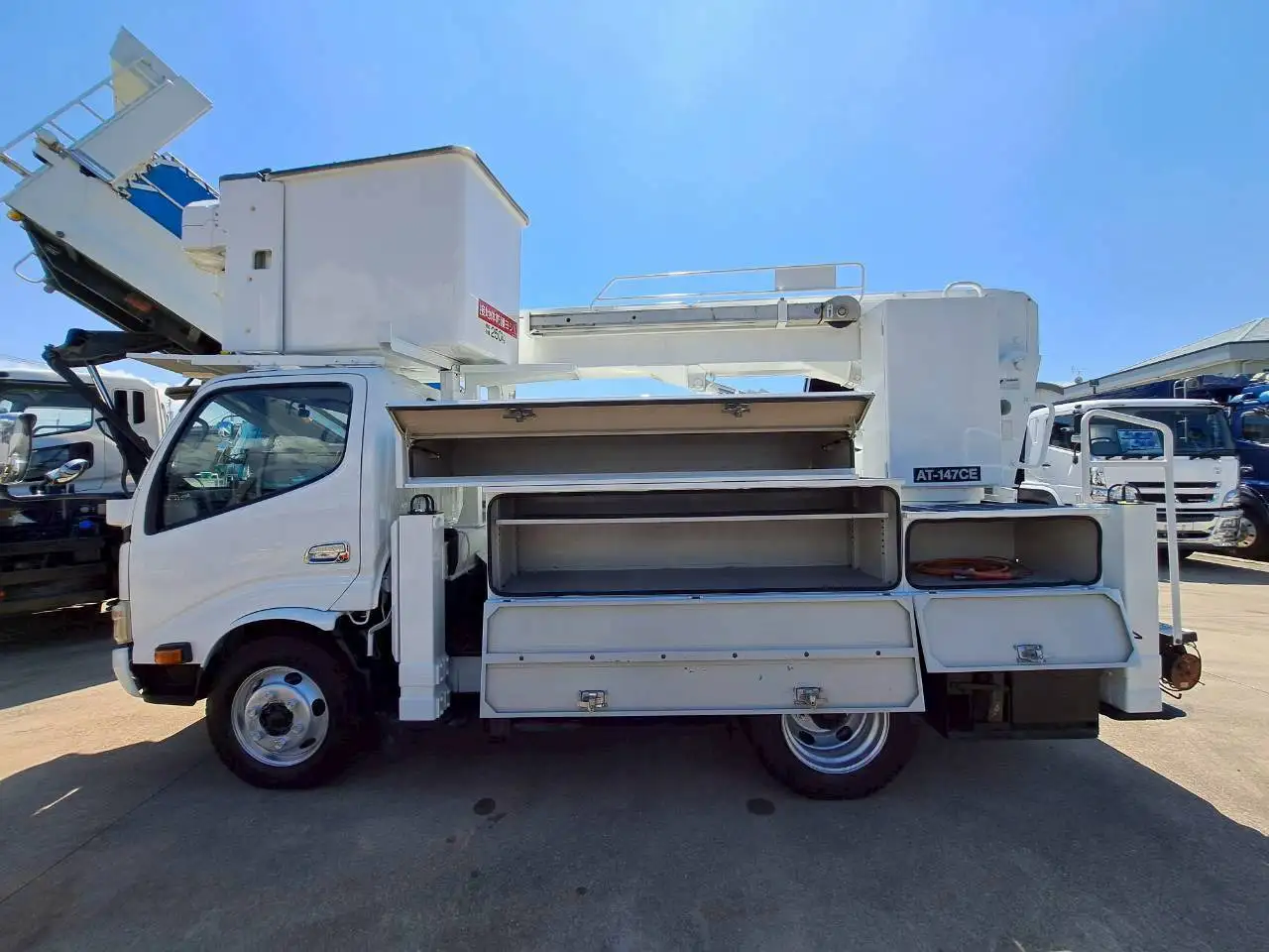 トヨタ ダイナ 小型 高所・建柱車 高所作業車 BDG-XZU354Hの中古トラック画像6