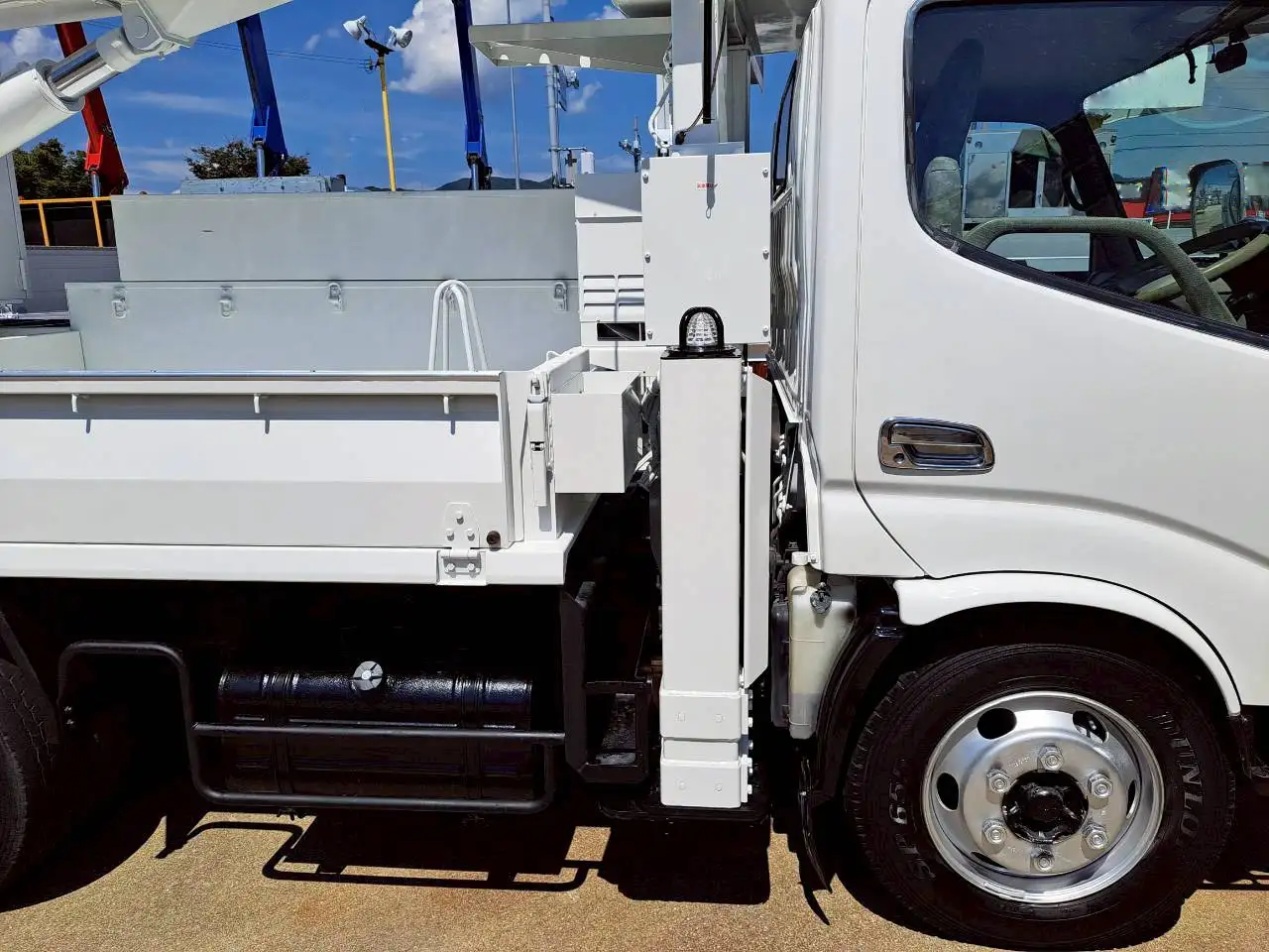 トヨタ ダイナ 小型 高所・建柱車 高所作業車 BDG-XZU354Hの中古トラック画像8