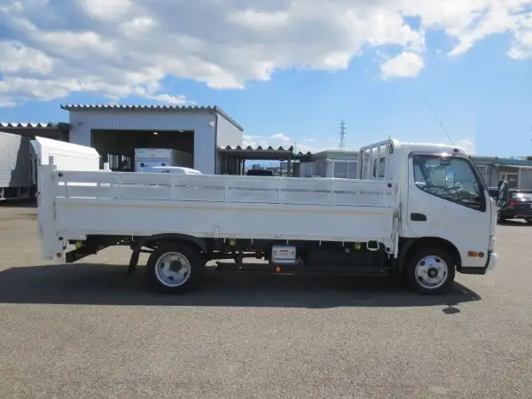 トヨタ ダイナ 小型 平ボディ パワーゲート 床鉄板の中古トラック画像4