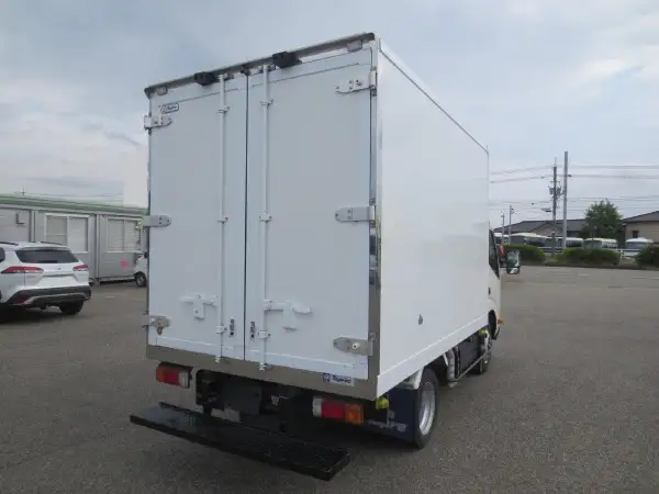 日野 デュトロ 小型 冷凍冷蔵 中温 床ステンの中古トラック画像5