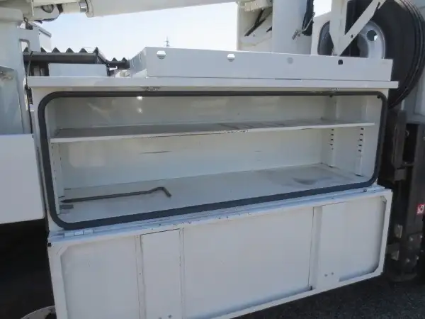 三菱 キャンター 小型 高所・建柱車 高所作業車 電工仕様の中古トラック画像7