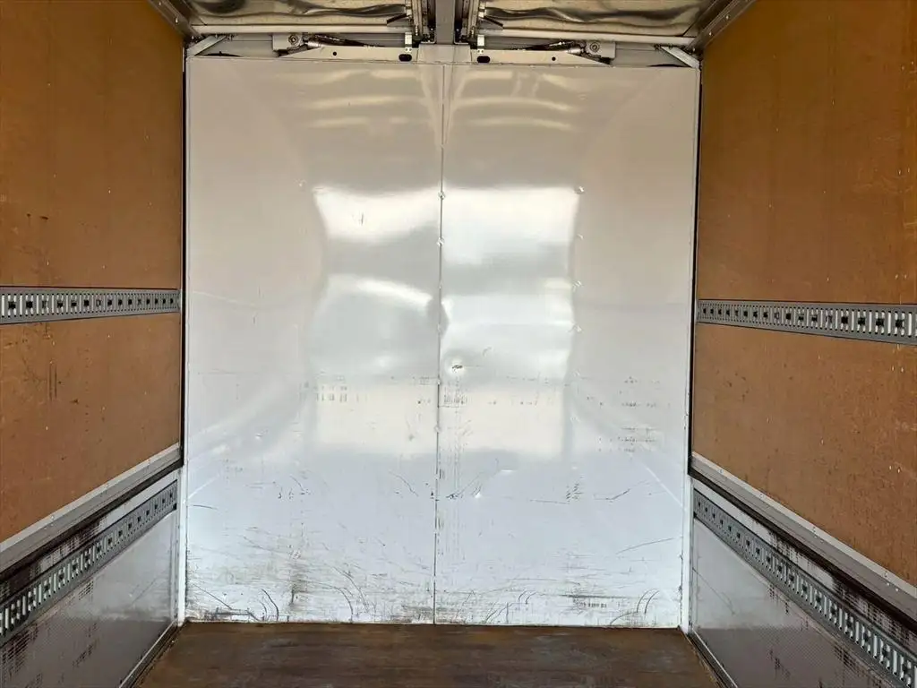 三菱 ファイター 中型/増トン ウイング 床鉄板 ベッドの中古トラック画像7