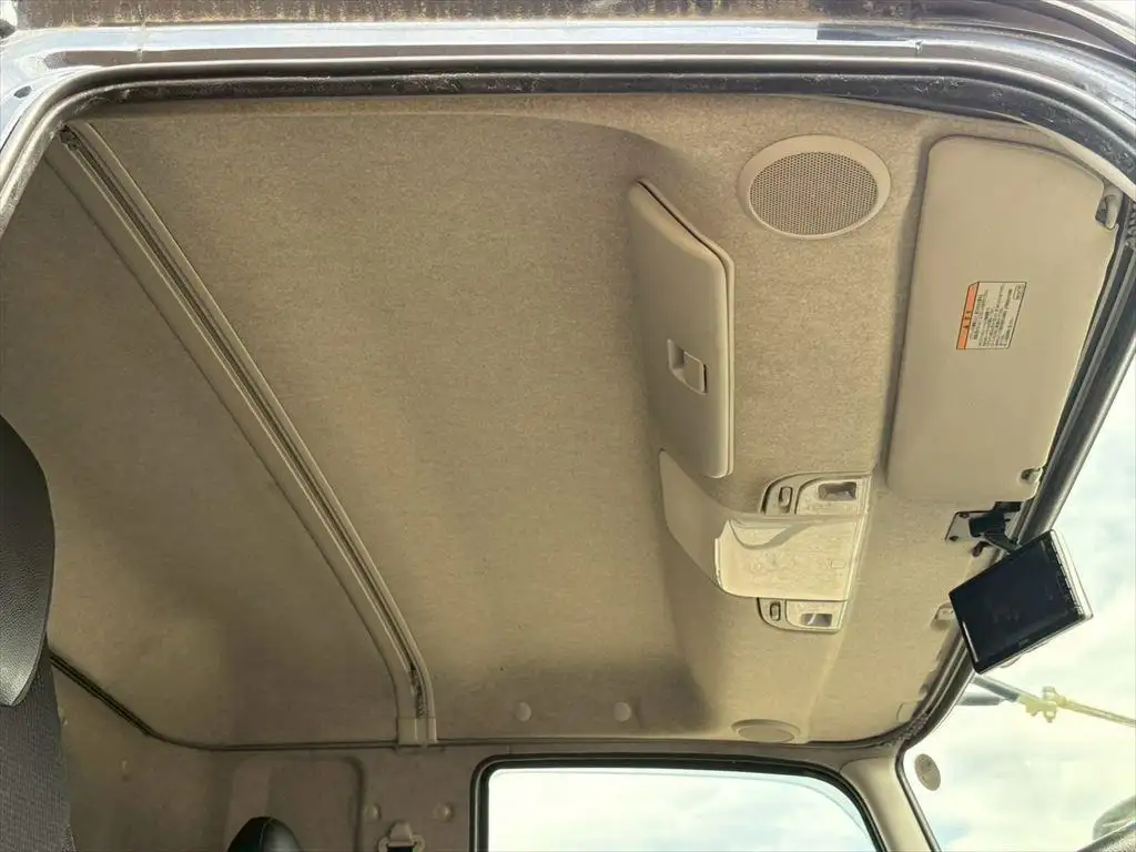 三菱 ファイター 中型/増トン ウイング 床鉄板 ベッドの中古トラック画像15