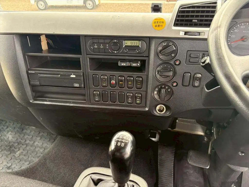 三菱 ファイター 中型/増トン ウイング 床鉄板 ベッドの中古トラック画像14