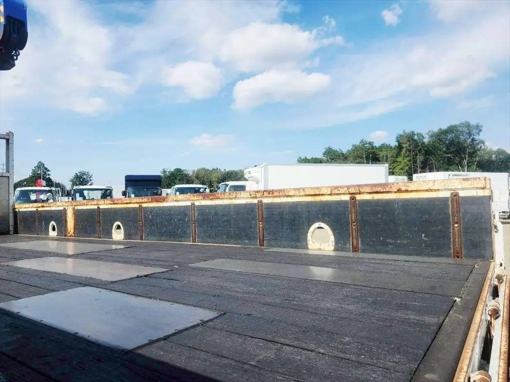 いすゞ フォワード 中型/増トン クレーン付 4段 ラジコンの中古トラック画像12