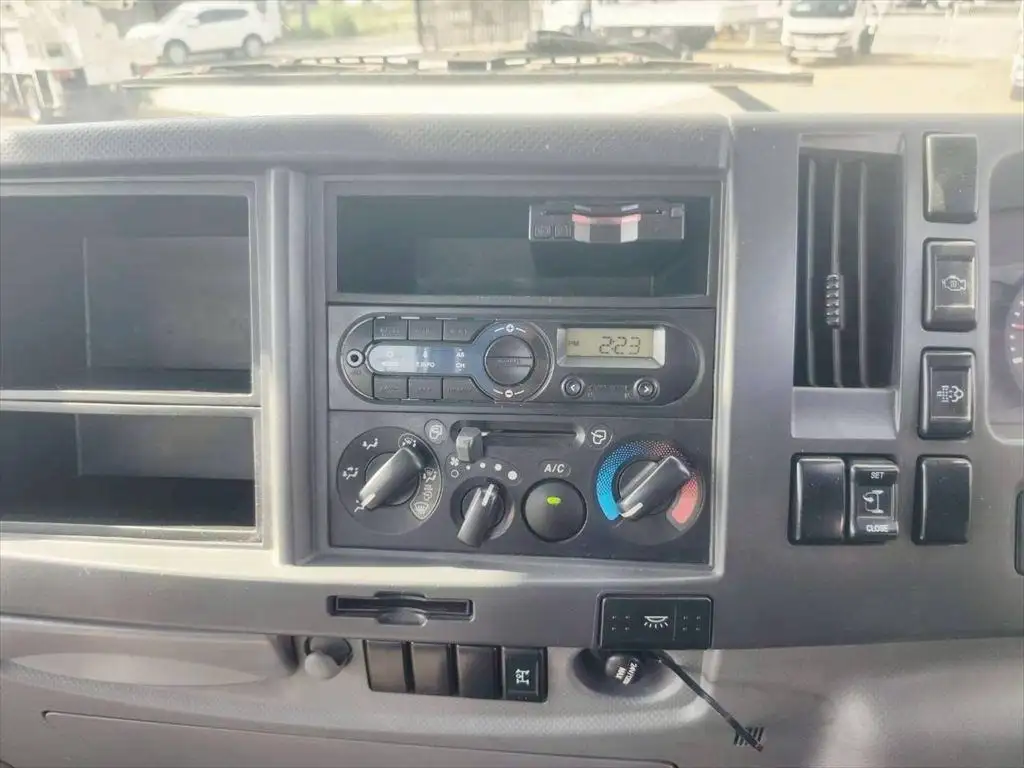 いすゞ フォワード 中型/増トン クレーン付 4段 ラジコンの中古トラック画像14