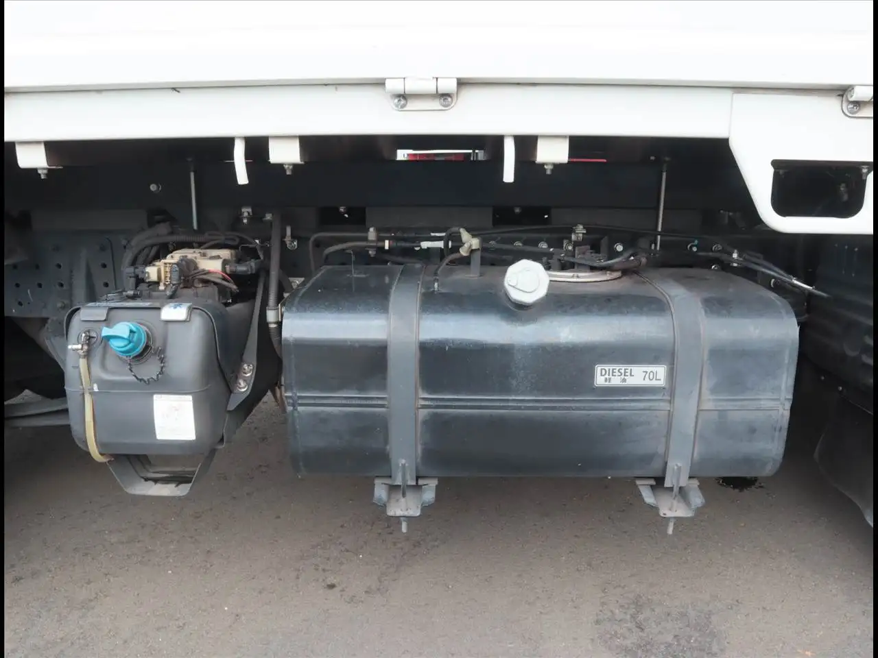 日産 アトラス 小型 平ボディ 2RG-FBA2W R2の中古トラック画像18