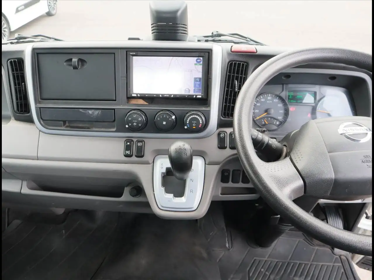日産 アトラス 小型 平ボディ 2RG-FBA2W R2の中古トラック画像13