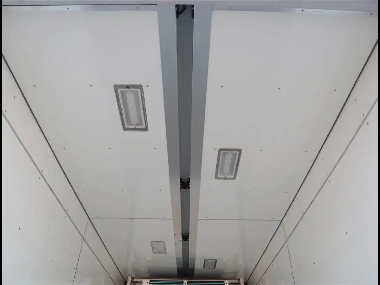 トヨタ ダイナ 小型 冷凍冷蔵 冷凍ウイング 低温の中古トラック画像10