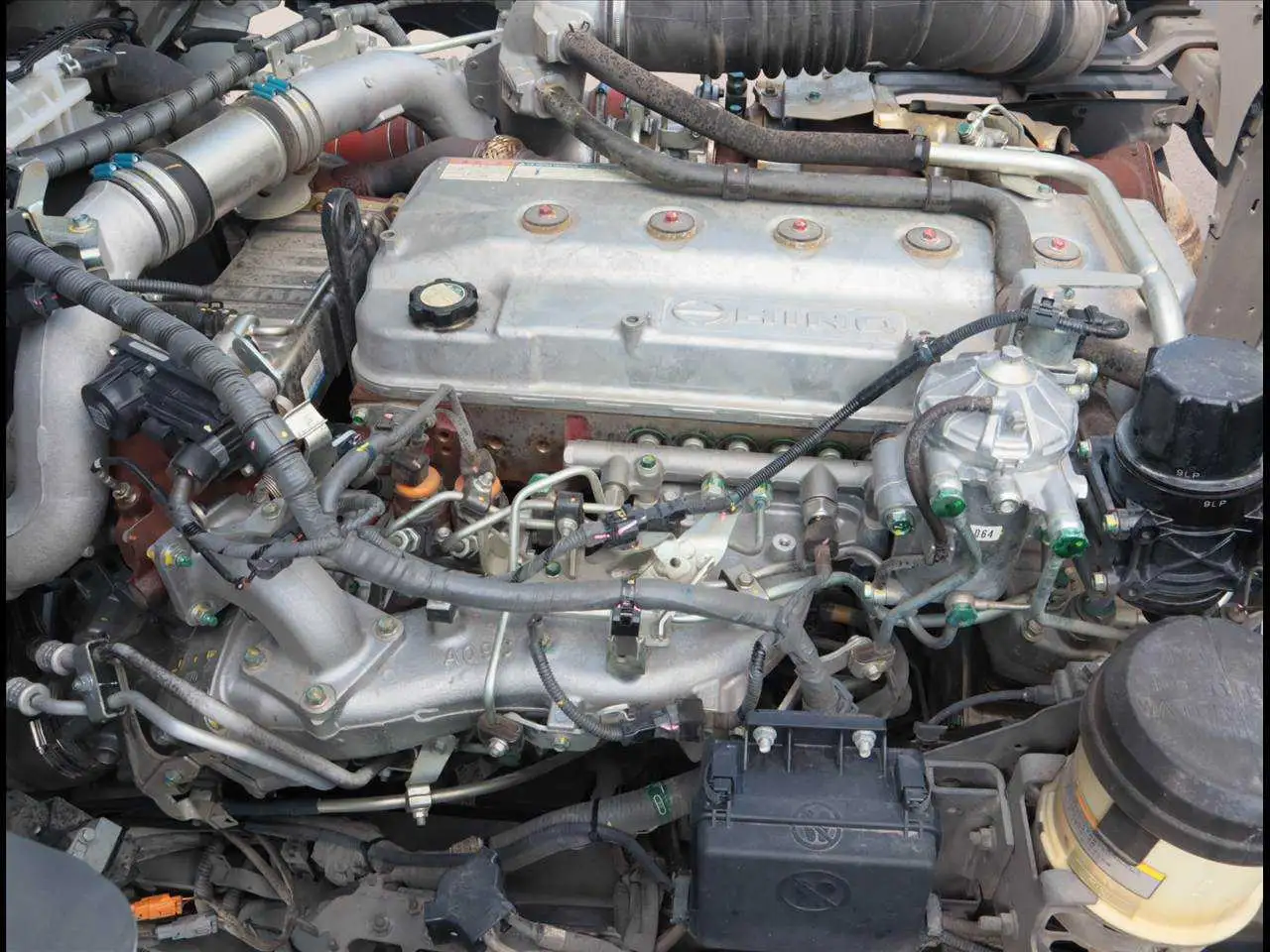 日野 プロフィア 大型 ウイング ハイルーフ エアサスの中古トラック画像19