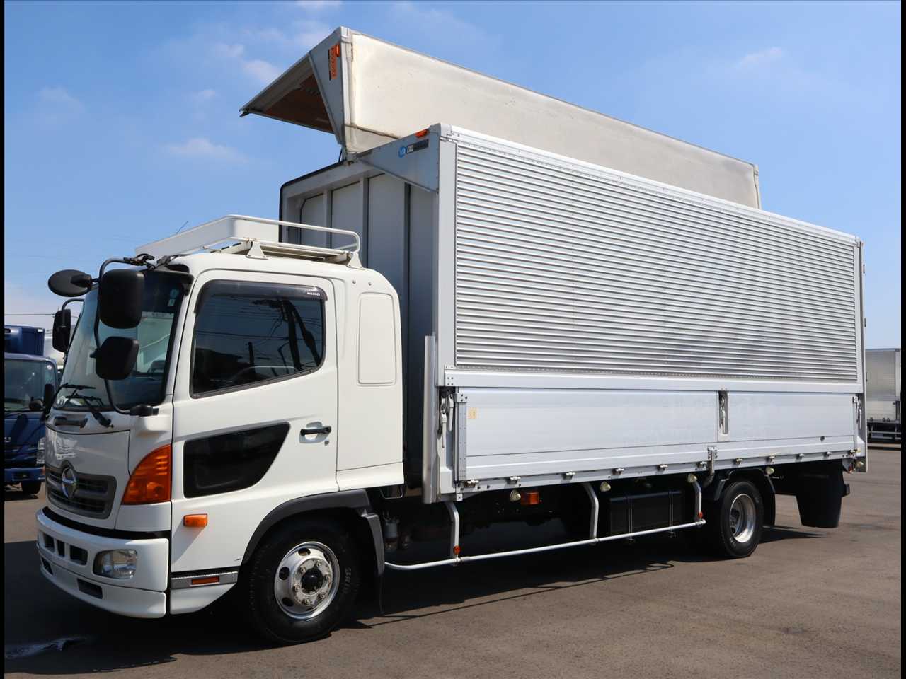 日野 レンジャー 中型/増トン ウイング 標準