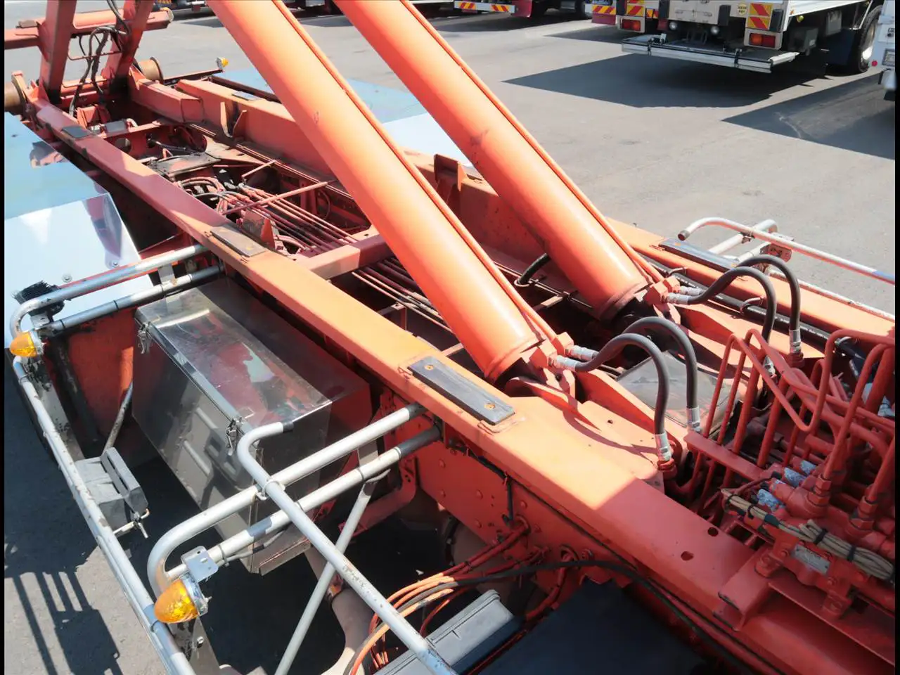 三菱 スーパーグレート 大型 アームロール ツインホイスト ベッドの中古トラック画像7