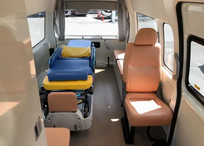 トヨタ ハイエース 小型 特殊車両 CBF-TRH226S H23の中古トラック画像15