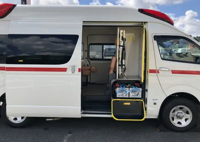 トヨタ ハイエース 小型 特殊車両 CBF-TRH226S H23の中古トラック画像4