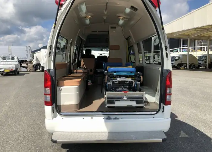 トヨタ ハイエース 小型 特殊車両 CBF-TRH226S H23の中古トラック画像9