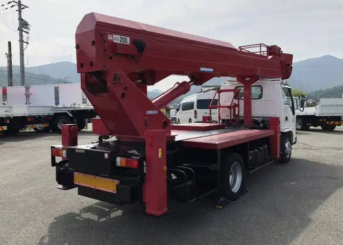 いすゞ エルフ 小型 高所・建柱車 高所作業車 PB-NKR81Nの中古トラック画像3