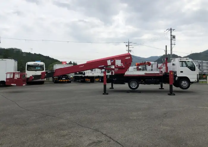 いすゞ エルフ 小型 高所・建柱車 高所作業車 PB-NKR81Nの中古トラック画像2