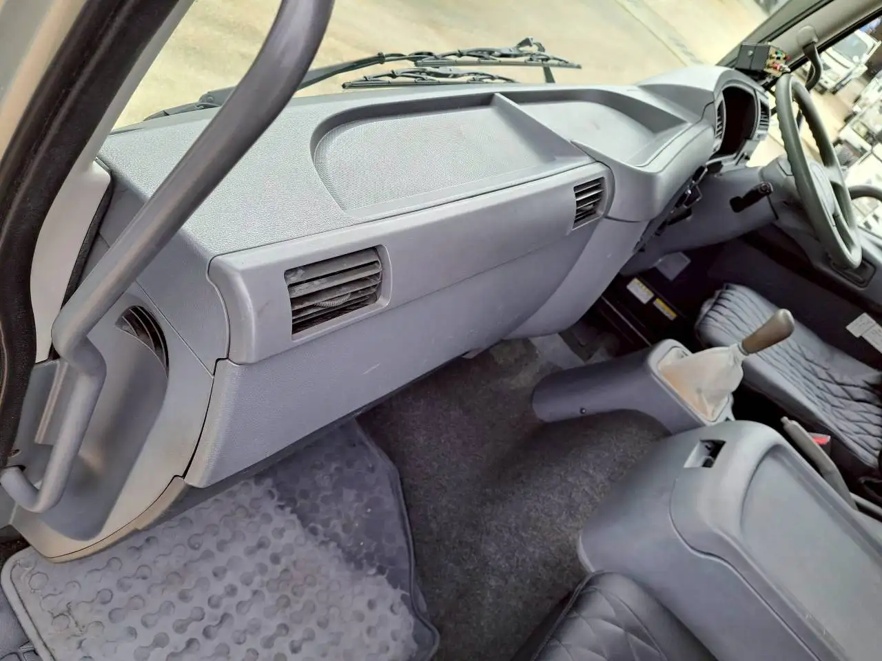 三菱 ファイター 中型/増トン パッカー車 プレス式 ベッドの中古トラック画像14