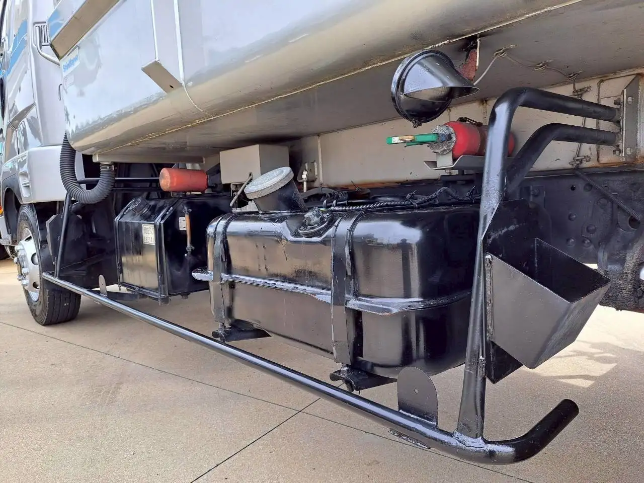 三菱 ファイター 中型/増トン パッカー車 プレス式 ベッドの中古トラック画像像17