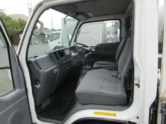 いすゞ エルフ 小型 平ボディ TRG-NJR85A H30の中古トラック画像13